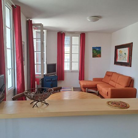 Appartement Vue Panoramique Sur Le Vieux Saintes Exteriör bild